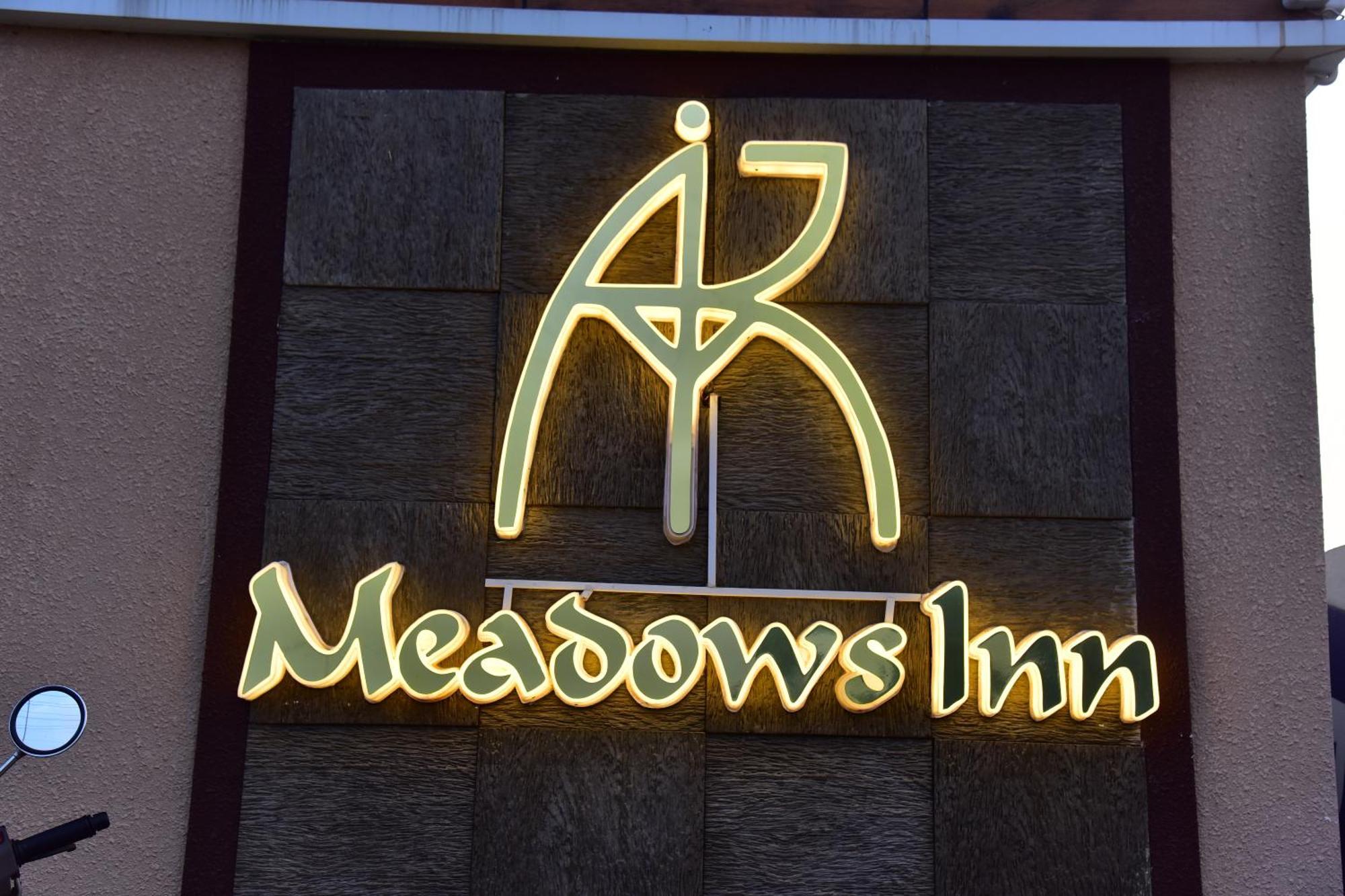 Meadows Inn Májszúr Kültér fotó